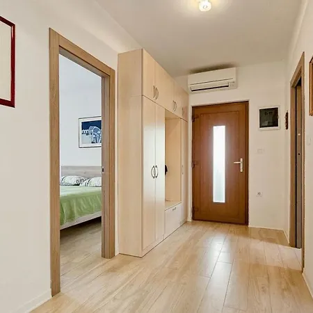 Clai 3 Apartment